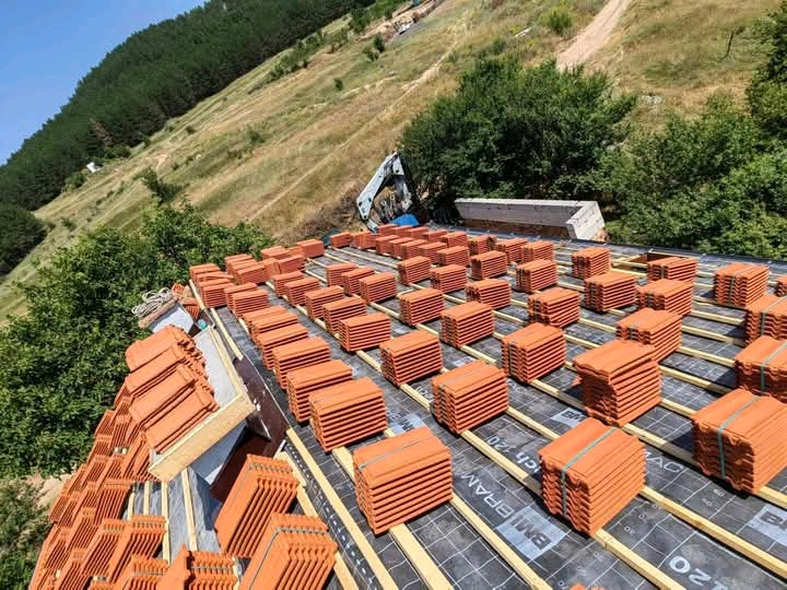 монтаж керемиди в планински район (montazh keremidi planina), Самоков (Samokov) — keremidi-planina-samokov.jpeg | remonti na pokrivi | remonti77.eu